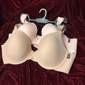 Vince Camuto bras 2pack size 38C. Brand new never worn.